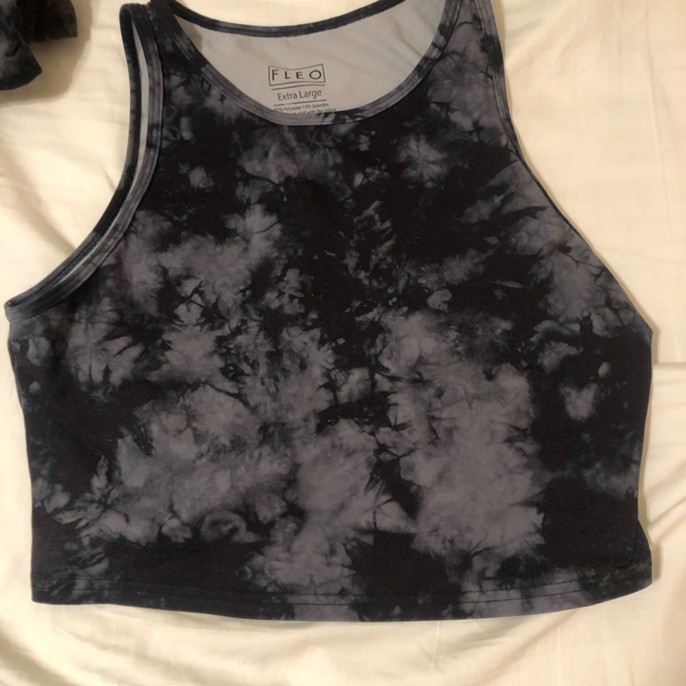 Fleo Sports Bra(matching leggings in another listing)